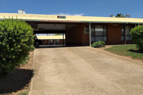 Country Mile Motor Inn - Kalgoorlie Accommodation 1