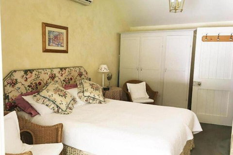Cotehele B & B - Kalgoorlie Accommodation 2