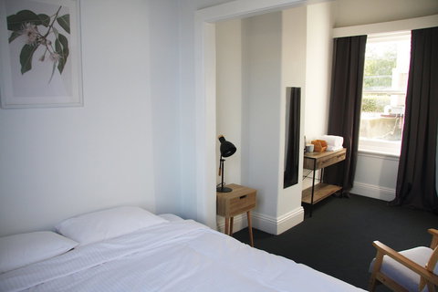 College Lawn Hotel - Hostel - Kalgoorlie Accommodation 3