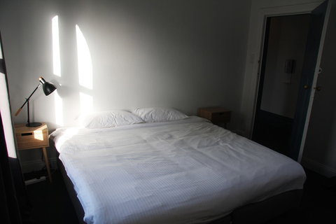 College Lawn Hotel - Hostel - Kalgoorlie Accommodation 4