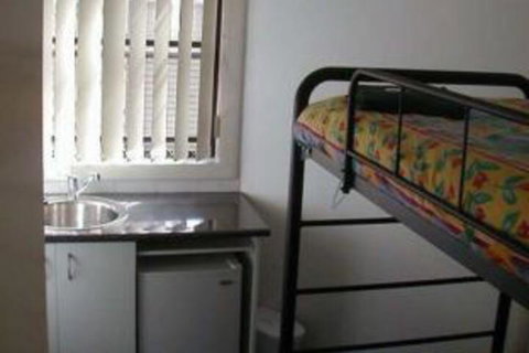 Sinclairs Serviced Apartments - Kalgoorlie Accommodation 5