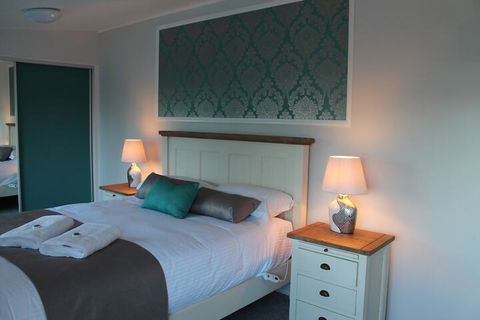 Lynrose Place - Kalgoorlie Accommodation 2