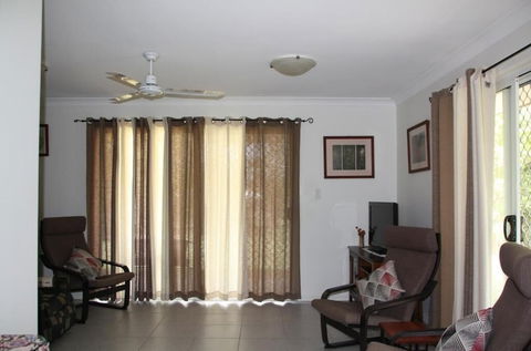 Bottlebrush B&B - Kalgoorlie Accommodation 3