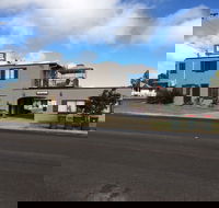 Warwick Vines Motel