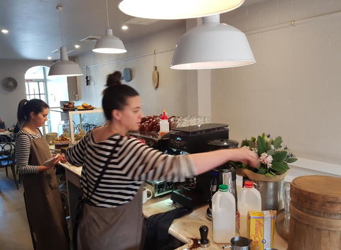 Fig Cafe & Accommodation - Kalgoorlie Accommodation 3