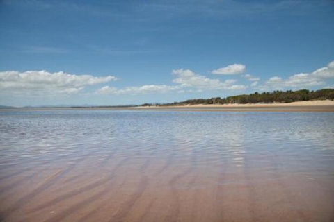 City Beach Holiday House - Kalgoorlie Accommodation 4