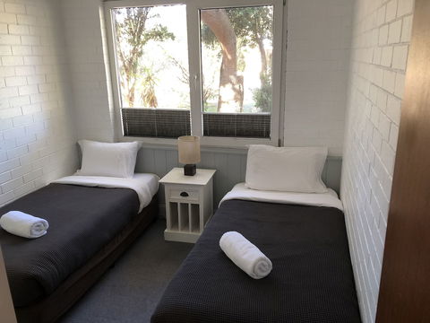 The Lodge Broulee - Kalgoorlie Accommodation 5