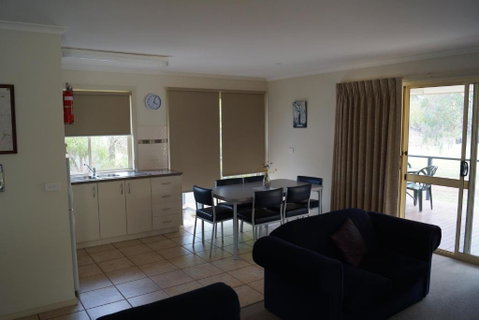 Tooleybuc River Retreat Villas - Kalgoorlie Accommodation 2