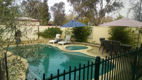 Courtsidecottage Bed & Breakfast - Kalgoorlie Accommodation 2