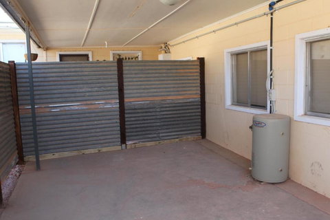 Cave Place Units - Kalgoorlie Accommodation 5