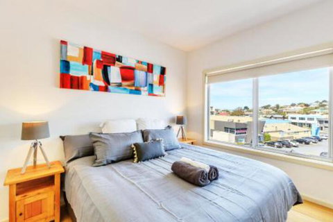 Bellerive Marina View Apartments NO 27 - Kalgoorlie Accommodation 3