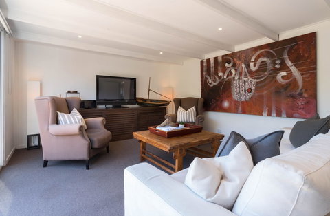 Capella Villa 1 - Kalgoorlie Accommodation 4