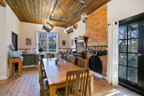 Taradale House Estate - Kalgoorlie Accommodation 7