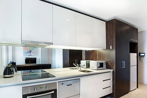 IFSuites (IFSTAYS) Upper West Side Apartment - Kalgoorlie Accommodation 6