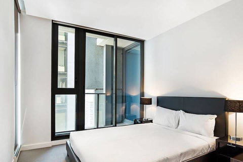 IFSuites (IFSTAYS) Upper West Side Apartment - Kalgoorlie Accommodation 1