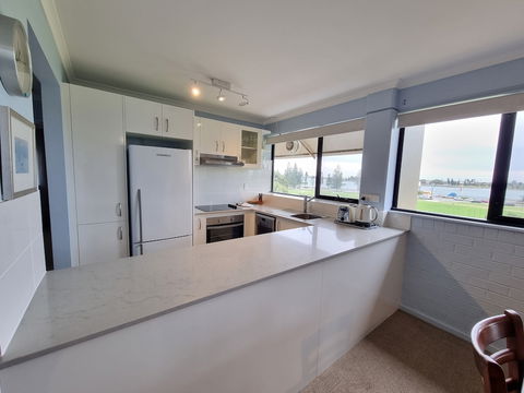 Newcastle Short Stay Apartments - Flagstaff Apartments - Kalgoorlie Accommodation 2