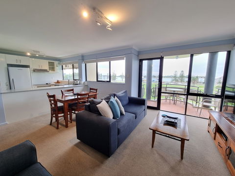 Newcastle Short Stay Apartments - Flagstaff Apartments - Kalgoorlie Accommodation 0