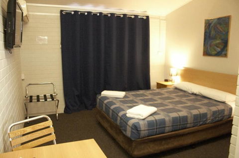 The Plains Motor Inn - Kalgoorlie Accommodation 4