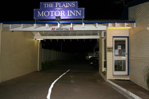 The Plains Motor Inn - Kalgoorlie Accommodation 3