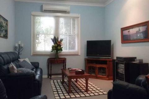 Langley Cottage B & B - Kalgoorlie Accommodation 6