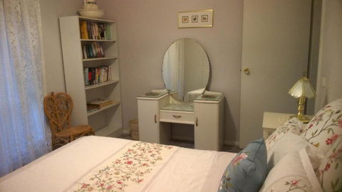 Butterfly Cottage - Kalgoorlie Accommodation 5