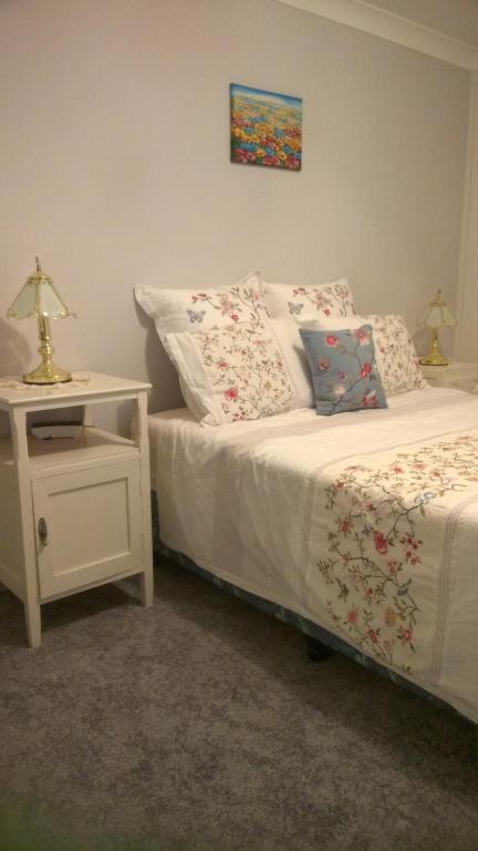 Butterfly Cottage - Kalgoorlie Accommodation 3