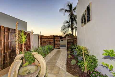 ZEN Beach Retreat - Kalgoorlie Accommodation 0