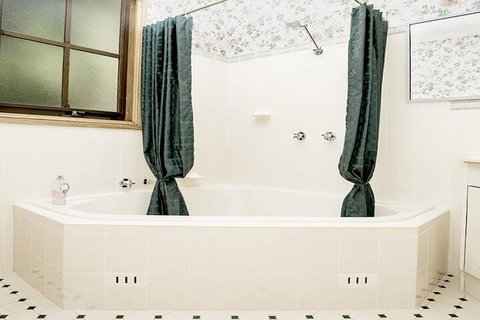 Kalimna Spa Room - Kalgoorlie Accommodation 2