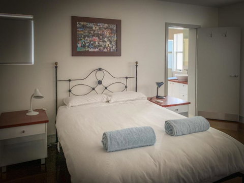 Walshys Shack - Kalgoorlie Accommodation 6