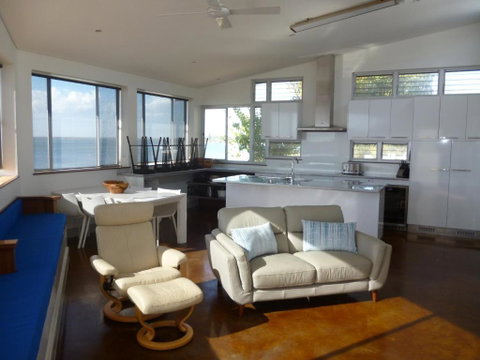 Walshys Shack - Kalgoorlie Accommodation 2