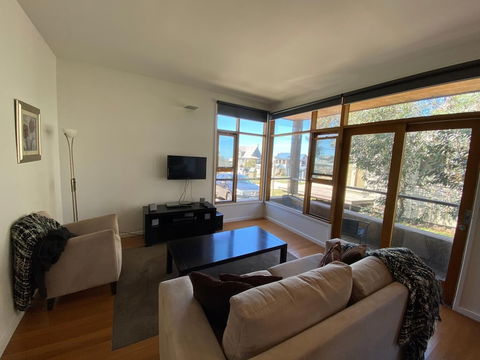 Triggerplant 1 - Kalgoorlie Accommodation 1