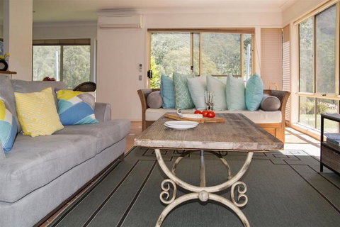 Clerevale Vacation Home - Kalgoorlie Accommodation 6