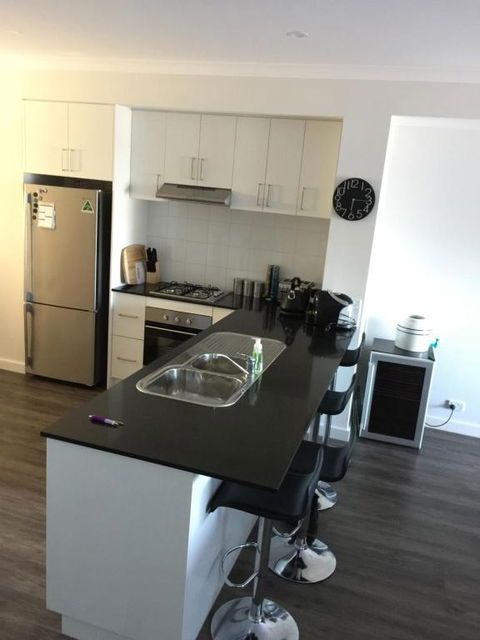 Falcon Bay 4x4 Townhouse - Kalgoorlie Accommodation 2