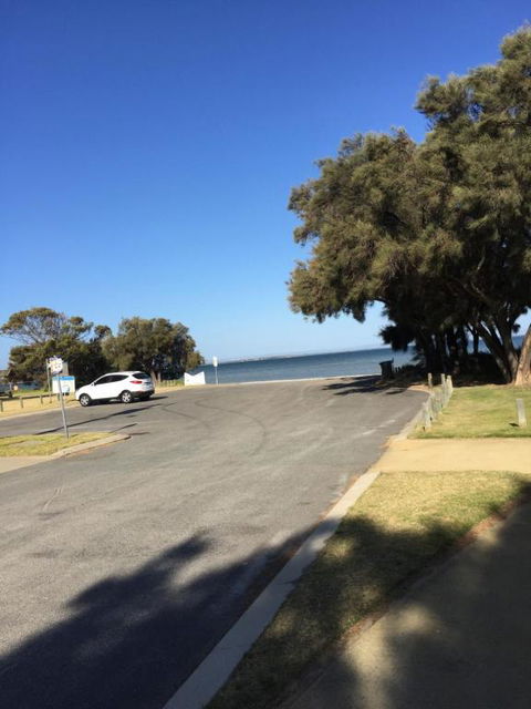 Falcon Bay 4x4 Townhouse - Kalgoorlie Accommodation 5