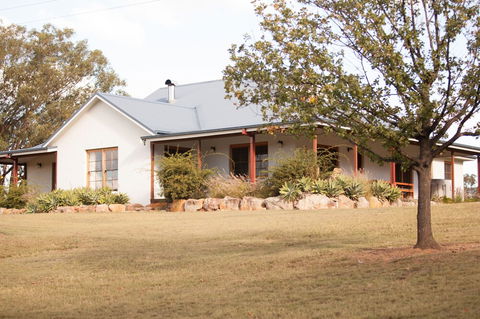 Audrey Wilkinson Vineyard - Kalgoorlie Accommodation 0