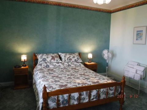 Arabella Country House - Kalgoorlie Accommodation 1