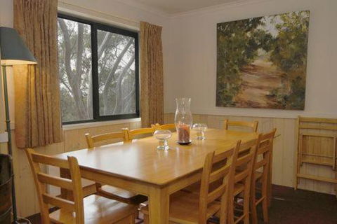 Discobolus 2 - Kalgoorlie Accommodation 1