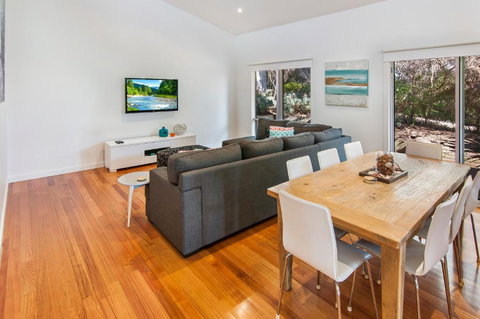 Carramar Views - Kalgoorlie Accommodation 6