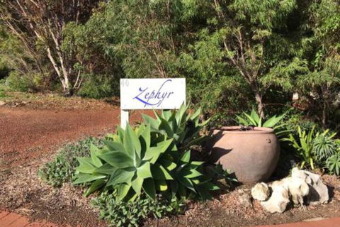 Zephyr Studio - Kalgoorlie Accommodation 5