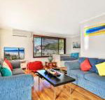 Sandy Toes Beach House Jervis Bay 2min to Beach - Kalgoorlie Accommodation