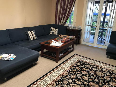 Guest House On Hyde - Kalgoorlie Accommodation 3