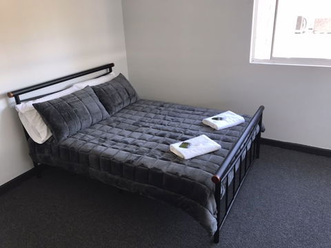 Panania Hotel - Kalgoorlie Accommodation 2