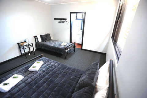 Panania Hotel - Kalgoorlie Accommodation 1