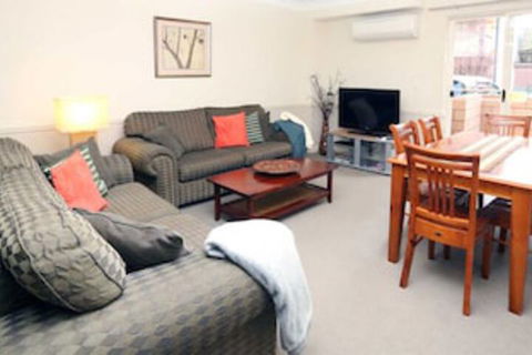 Caulta Apartments - Kalgoorlie Accommodation 0
