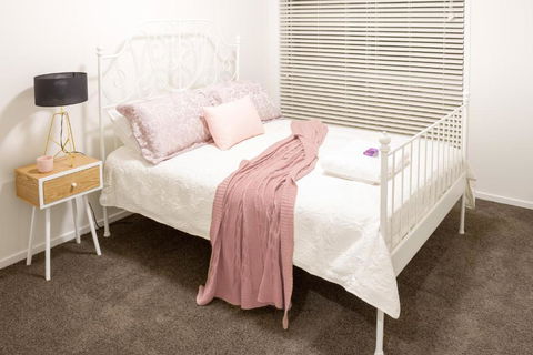 Brand New Executive Living - Kalgoorlie Accommodation 5