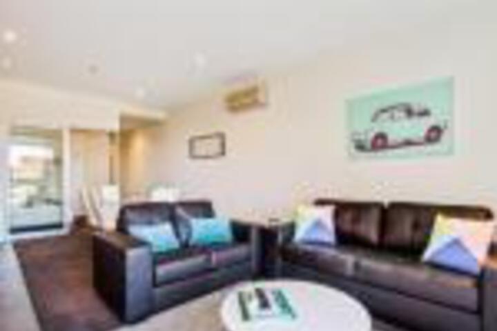 Adelaide SA Kalgoorlie Accommodation
