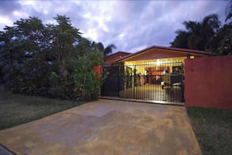 Hacienda Cooya Beach - Kalgoorlie Accommodation 1