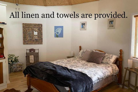 Ionaforest Yurt & Shepherds Hut - Kalgoorlie Accommodation 7