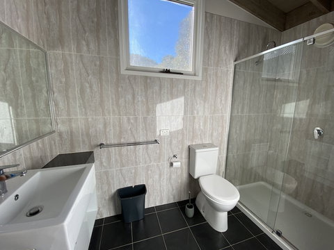 Crystal Brook - Kalgoorlie Accommodation 0