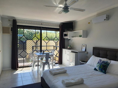 Chateau Bass - Kalgoorlie Accommodation 5